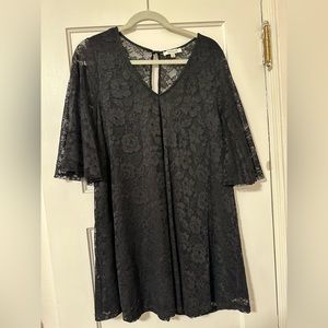 Francesca’s black lace dress